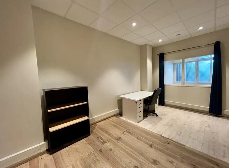 Bureau dans Paris à louer - Photo de l’immeuble – Image 2 sur 6
