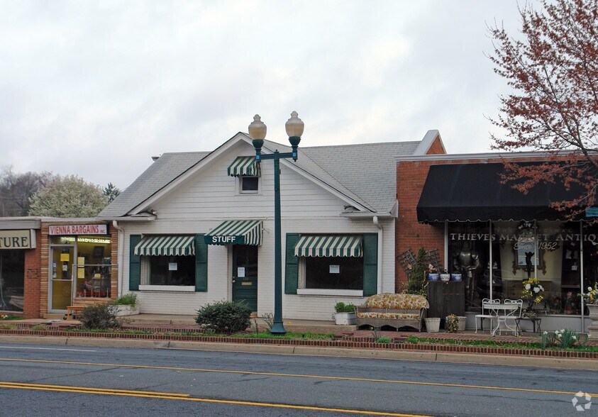 126-132 Maple Ave, Vienna, VA à louer - Photo de l’immeuble – Image 2 sur 2