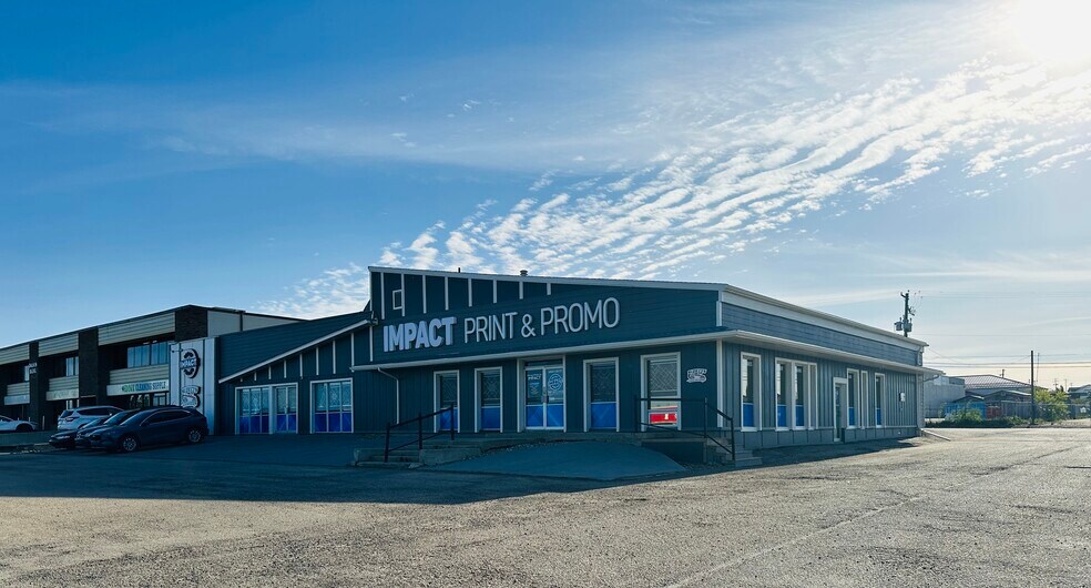 12615 100 St, Grande Prairie, AB à louer - Photo de l’immeuble – Image 1 sur 10