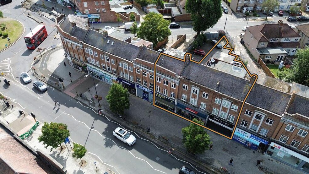 Kenton Ln, Harrow à vendre - Photo de l’immeuble – Image 2 sur 13