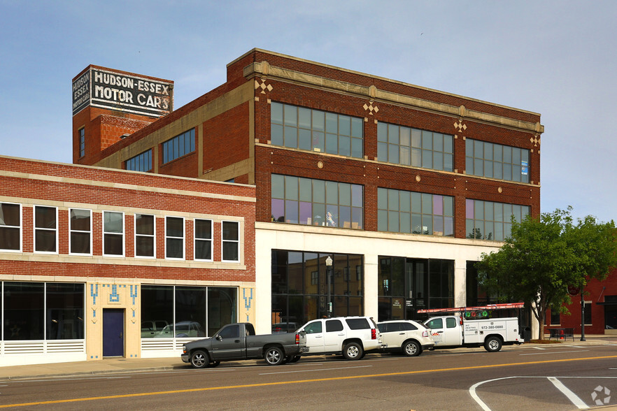 825 N Broadway Ave, Oklahoma City, OK à louer - Photo de l’immeuble – Image 3 sur 9