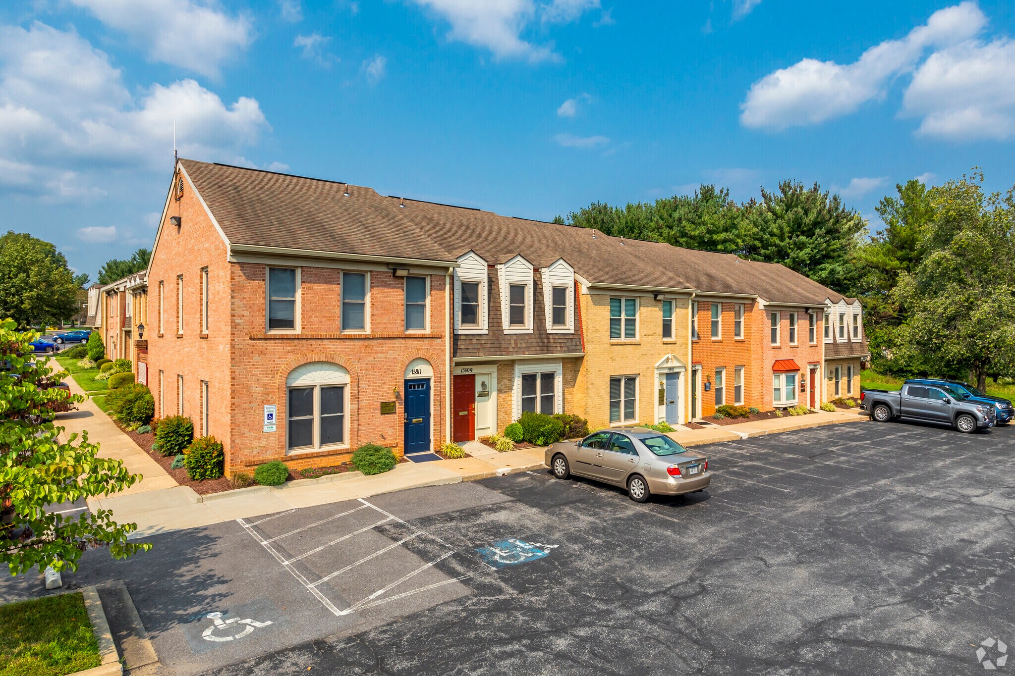 15801-15811 Crabbs Branch Way, Rockville, MD à vendre Photo principale– Image 1 sur 7