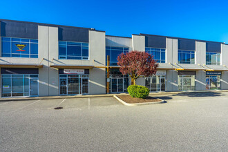 19289 Langley Byp, Surrey, BC à louer Photo de l’immeuble– Image 2 sur 50