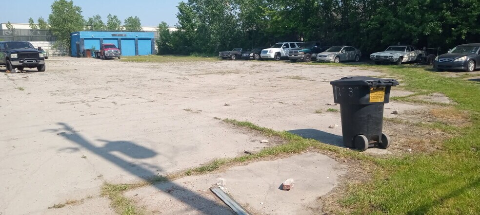 9400 Roselawn St, Detroit, MI à vendre - Photo de l’immeuble – Image 2 sur 4