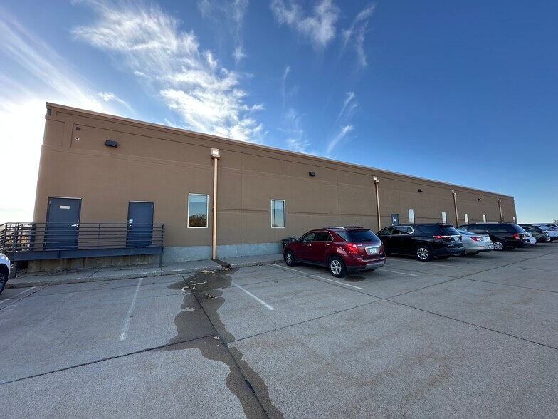 1320 19th Ave NW, Clinton, IA à vendre - Photo de l’immeuble – Image 3 sur 18