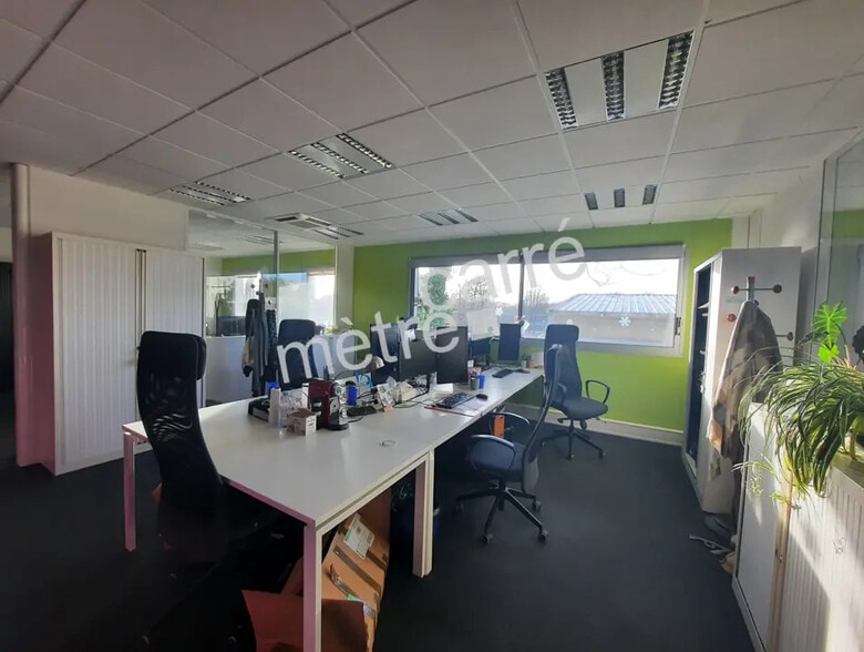 Bureau dans La Chapelle-sur-Erdre à vendre - Photo de l’immeuble – Image 1 sur 7