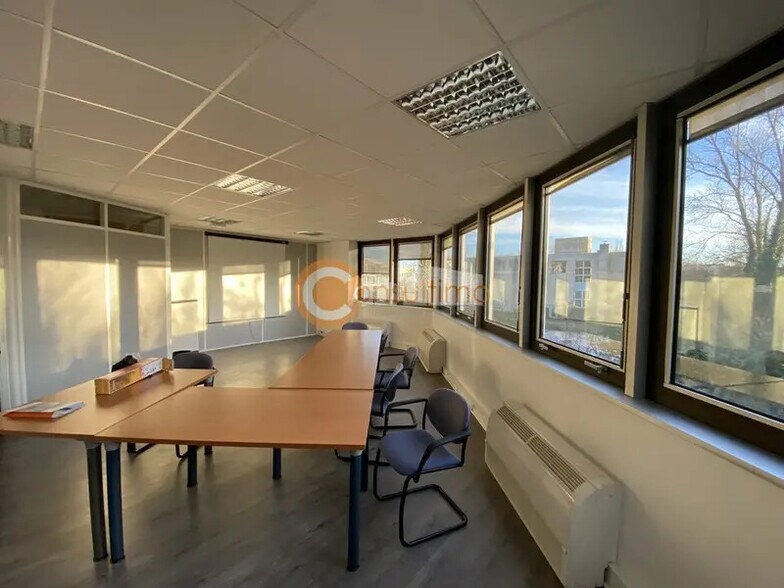 Bureau dans Bruges à vendre - Photo intérieure – Image 3 sur 12