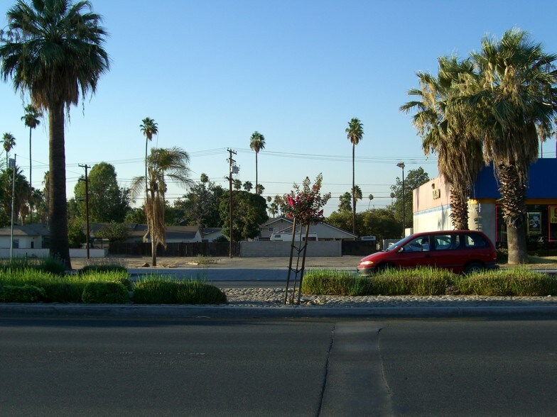 1795 University Ave, Riverside, CA à vendre - Photo de l’immeuble – Image 2 sur 15