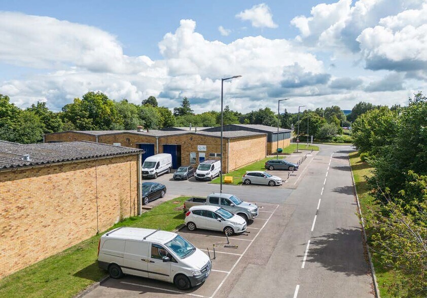 Pioneer Ave, Brockworth à louer - Photo de l’immeuble – Image 3 sur 7