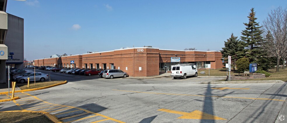 1210 Markham Rd, Toronto, ON à louer - Photo de l’immeuble – Image 2 sur 9