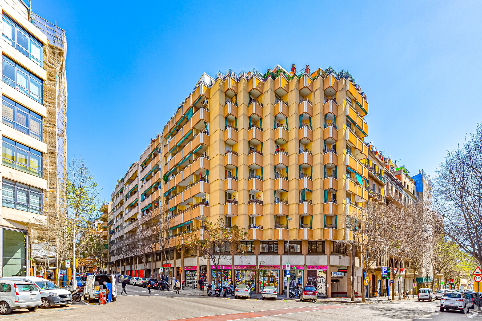 Bureau dans Barcelone, Barcelona à louer Photo principale– Image 1 sur 3
