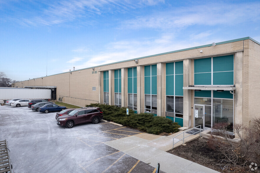 301-363 N Third Ave, Des Plaines, IL à louer - Photo de l’immeuble – Image 1 sur 8