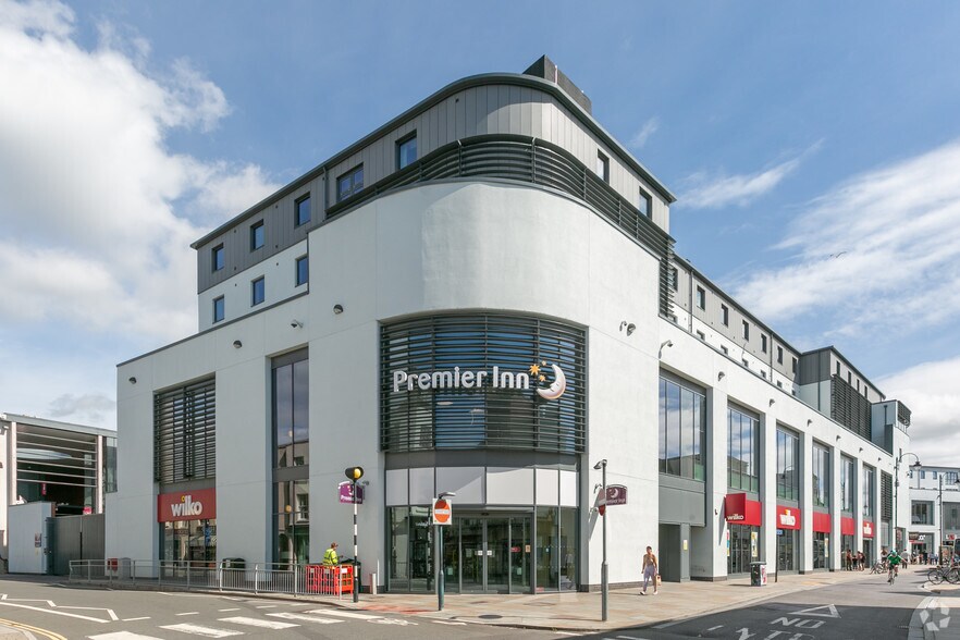 Henrietta St, Cheltenham à louer - Photo de l’immeuble – Image 2 sur 5