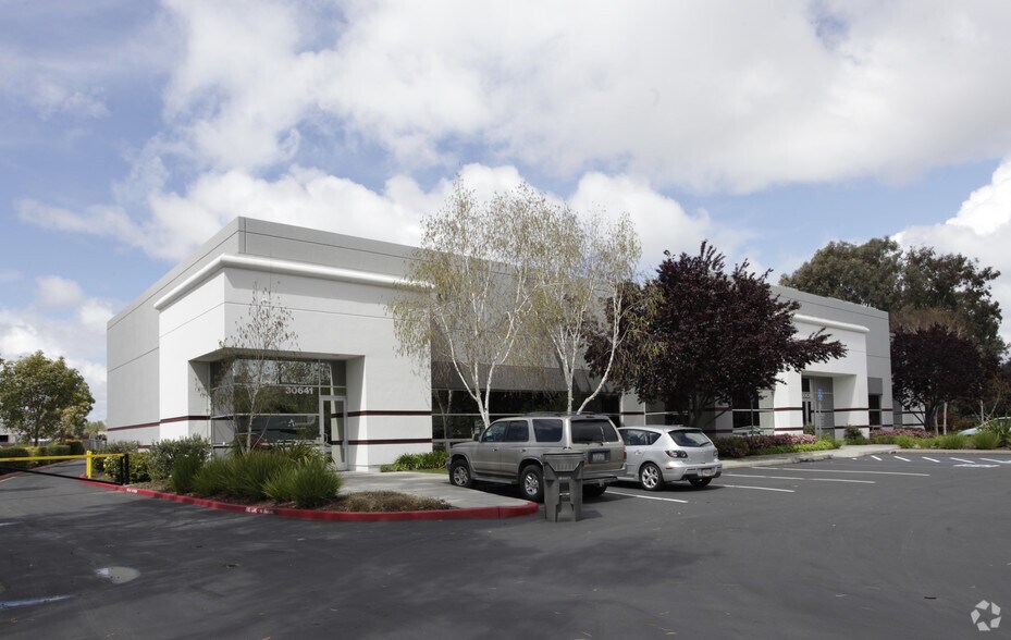 30621-30641 San Antonio St, Hayward, CA à louer - Photo de l’immeuble – Image 1 sur 5