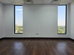 5350 S Western Ave, Oklahoma City, OK à louer Photo intérieure– Image 2 sur 3