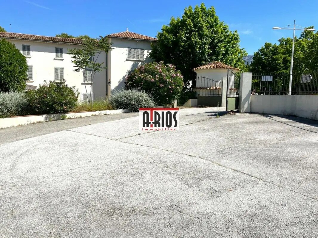 Bureau dans Toulon à vendre Photo de l’immeuble– Image 1 sur 14