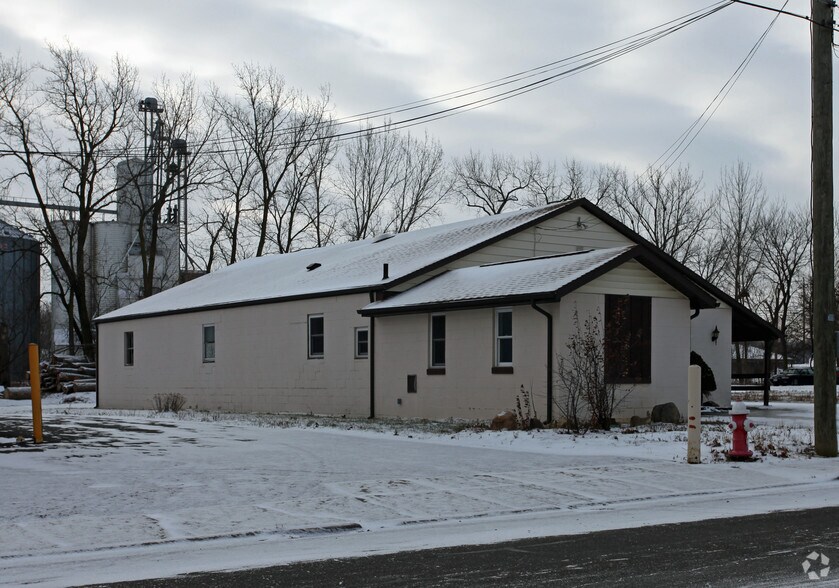 142 Vance St, Bluffton, OH à louer - Photo de l’immeuble – Image 2 sur 21