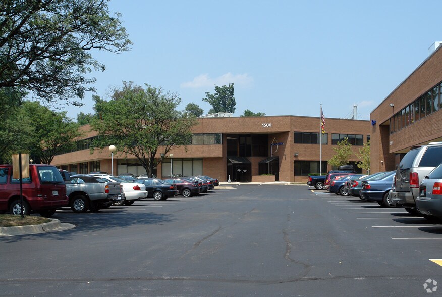 1500 E Gude Dr, Rockville, MD à vendre - Photo principale – Image 1 sur 3