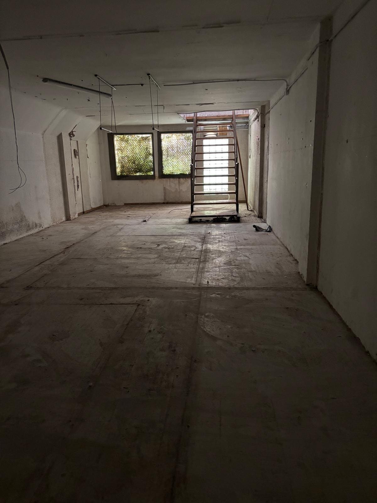 Local commercial dans Montcada i Reixac, Barcelona à louer Photo intérieure– Image 1 sur 2