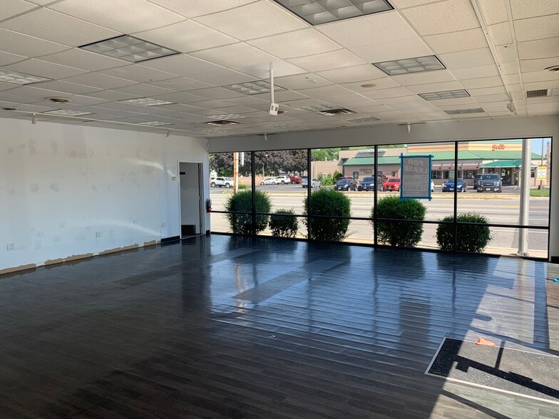 9300 S Cicero Ave, Oak Lawn, IL à louer - Photo intérieure – Image 3 sur 4