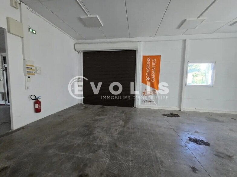 Bureau dans Champlan à louer - Photo de l’immeuble – Image 3 sur 8