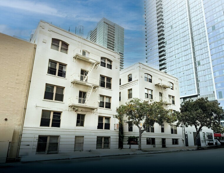 950 9th Ave, San Diego, CA à vendre - Photo de l’immeuble – Image 3 sur 25