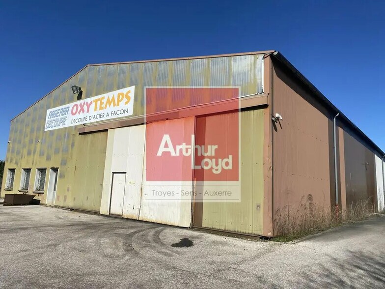 Industriel/Logistique dans Barberey-Saint-Sulpice à vendre - Photo de l’immeuble – Image 2 sur 12
