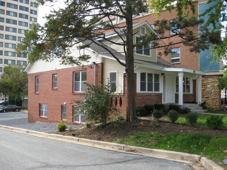 836 Bonifant St, Silver Spring, MD à vendre - Photo de l’immeuble – Image 2 sur 14