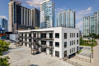 Plus de détails pour 2111 W Loop S, Houston, TX - Local commercial à louer