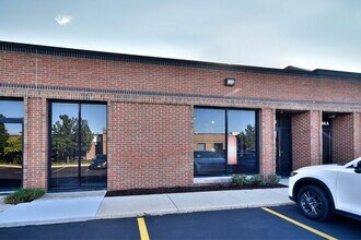 1200-1258 Remington Rd, Schaumburg, IL à louer Photo de l’immeuble– Image 1 sur 22