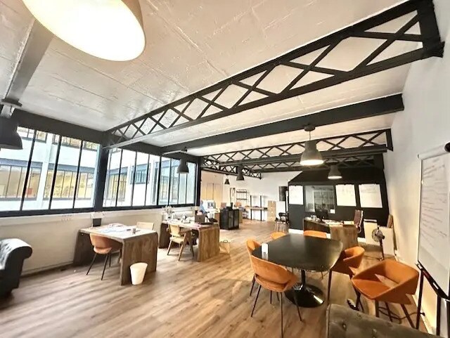 100 Rue De La Folie-Méricourt, Paris à louer - Photo de l’immeuble – Image 2 sur 9