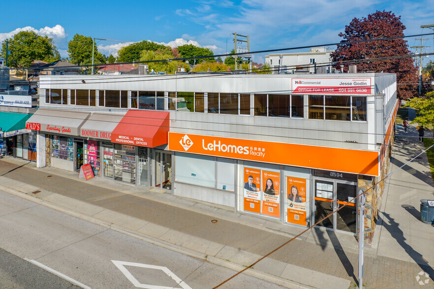 8594 Granville St, Vancouver, BC à louer - Photo de l’immeuble – Image 1 sur 3