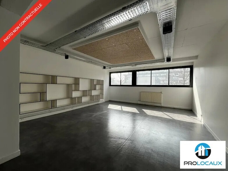 Bureau dans Sarcelles à louer - Photo de l’immeuble – Image 1 sur 29