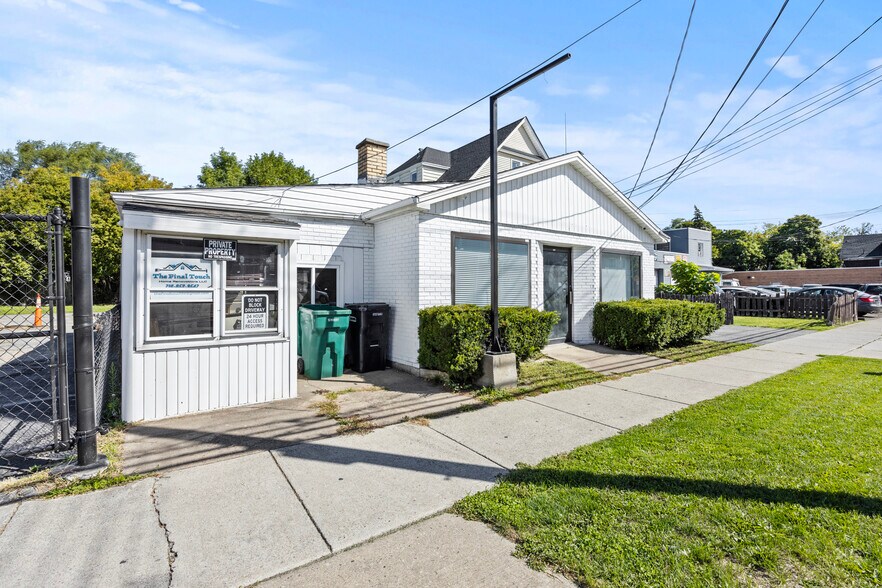 2314-2318 Niagara St, Niagara Falls, NY à louer - Photo de l’immeuble – Image 2 sur 20