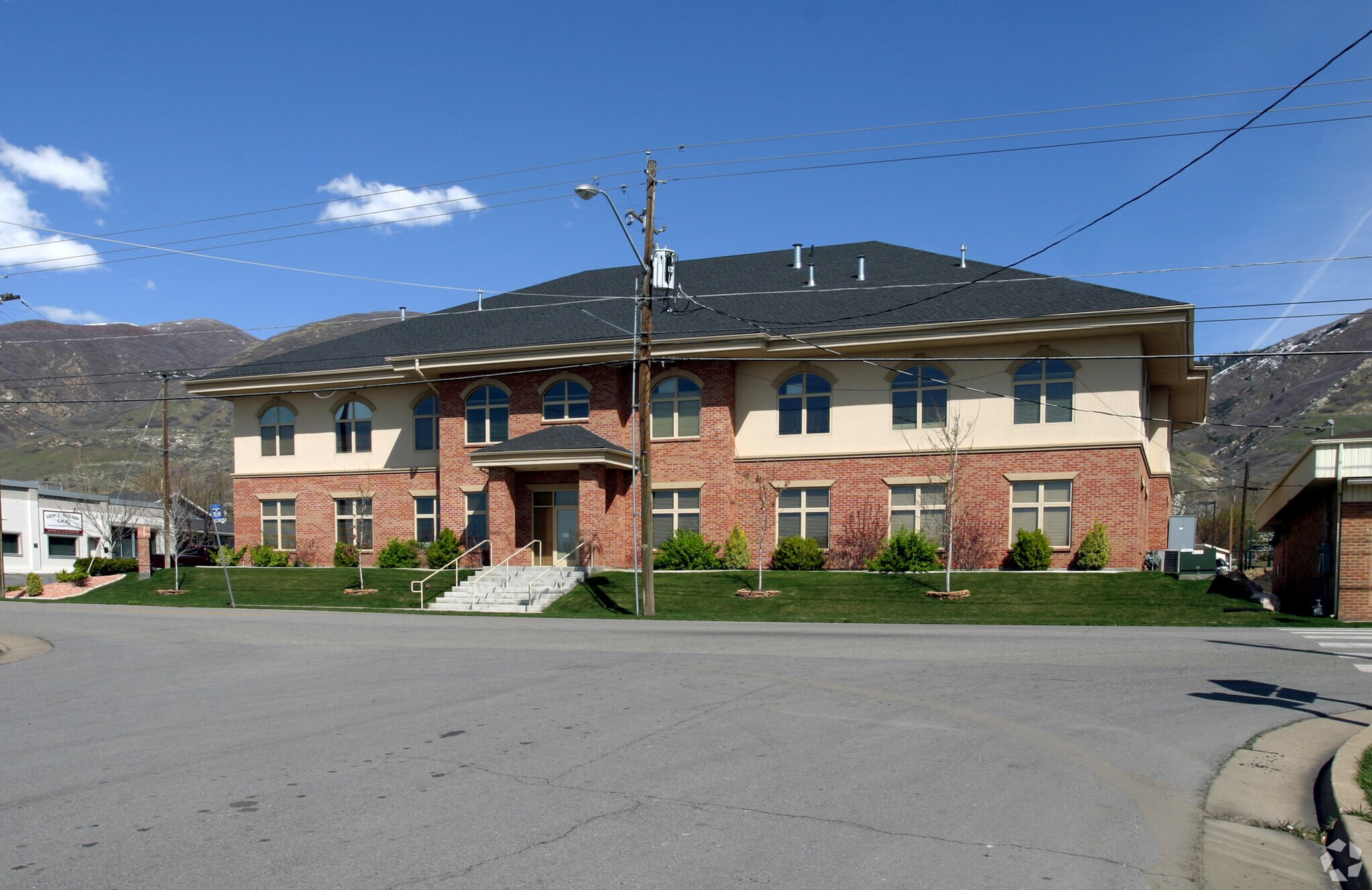 25 S Main St, Centerville, UT à louer Photo principale– Image 1 sur 29