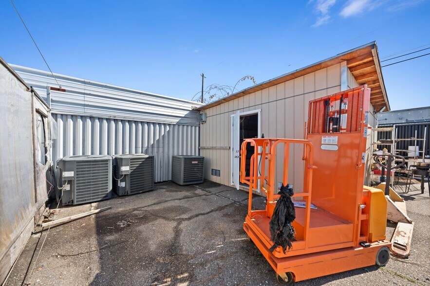 937 75th Ave, Oakland, CA à vendre - Photo de l’immeuble – Image 2 sur 54