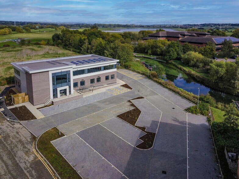 Waterside Way, Northampton à louer - Photo de l’immeuble – Image 3 sur 7