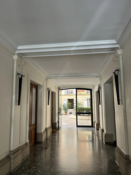 45 Rue Saint-Ferdinand, Paris à louer - Photo de l’immeuble – Image 2 sur 10