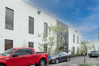Plus de détails pour 10826-10834 Burbank Blvd, North Hollywood, CA - Industriel/Logistique à louer