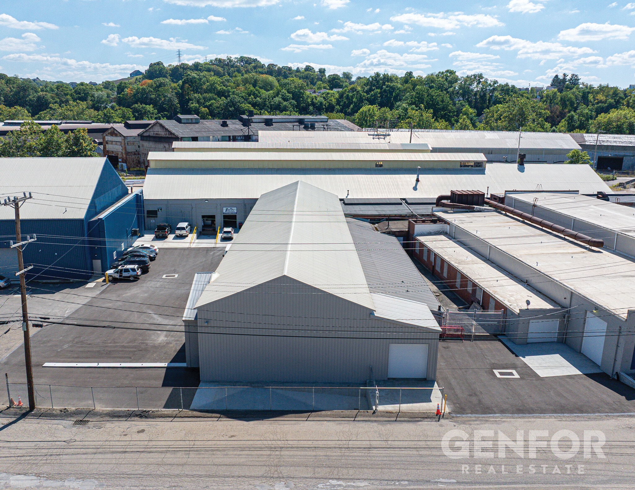 580 Mayer St, Bridgeville, PA à louer Photo de l’immeuble– Image 1 sur 6