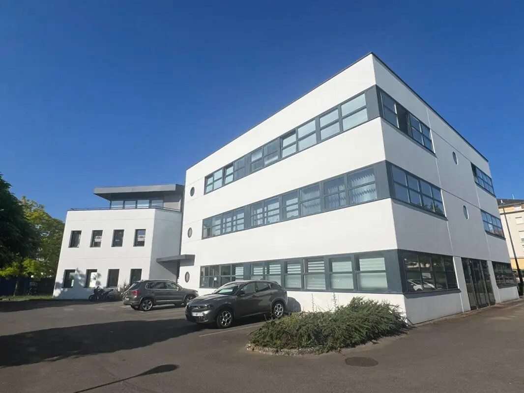 Bureau dans Metz à louer Photo de l’immeuble– Image 1 sur 8