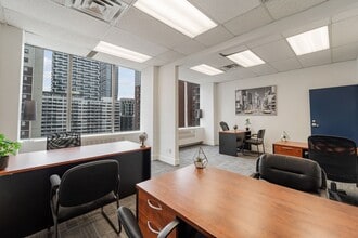 120 Eglinton Ave E, Toronto, ON à louer Photo intérieure– Image 2 sur 22