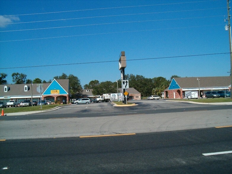 7651 SW Highway 200, Ocala, FL à louer - Photo de l’immeuble – Image 2 sur 4