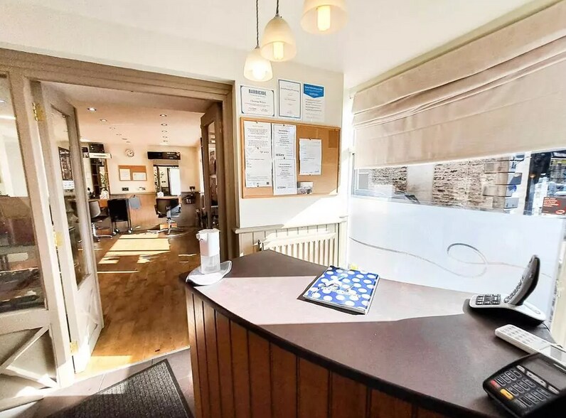 2 Market Sq, Kirkby Stephen à vendre - Photo de l’immeuble – Image 1 sur 4
