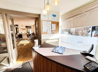 Plus de détails pour 2 Market Sq, Kirkby Stephen - Local commercial à vendre