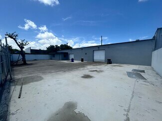 Plus de détails pour 5715 Rodman St, Hollywood, FL - Industriel/Logistique à louer