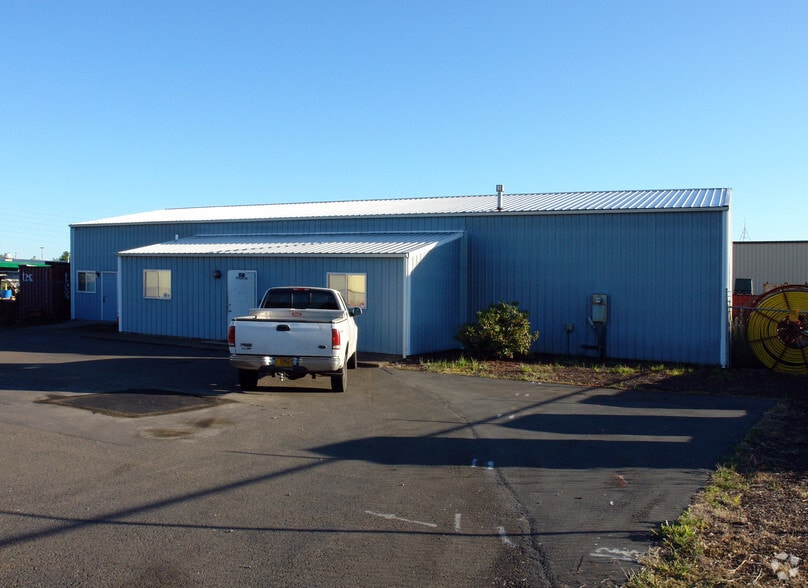 1411 Salem Industrial Dr NE, Salem, OR à louer - Photo principale – Image 1 sur 2