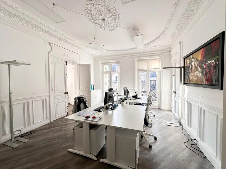 80 Boulevard Haussmann, Paris à louer - Photo de l’immeuble – Image 1 sur 8