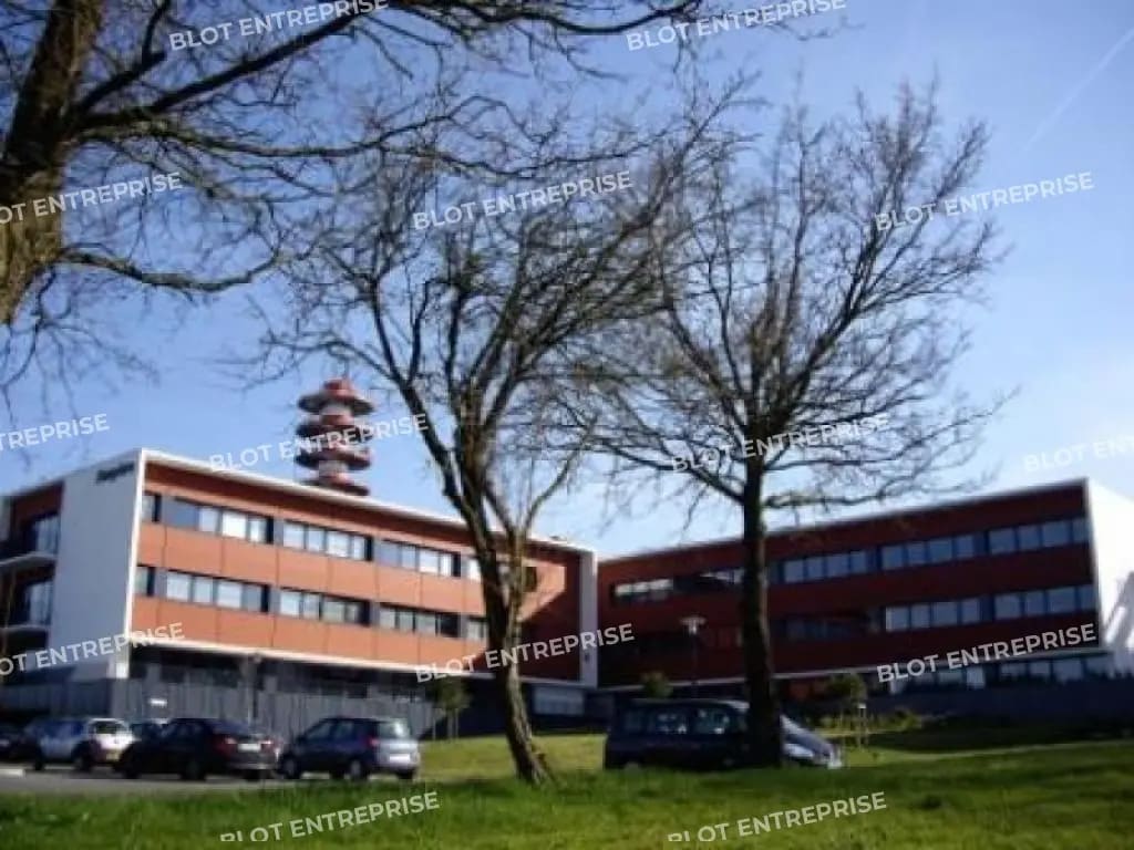 Rue Faraday Ampere A, Saint-Herblain à louer Photo de l’immeuble– Image 1 sur 2