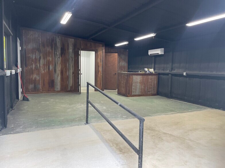 15920 State Highway 94, Apple Springs, TX à vendre - Photo de l’immeuble – Image 3 sur 5